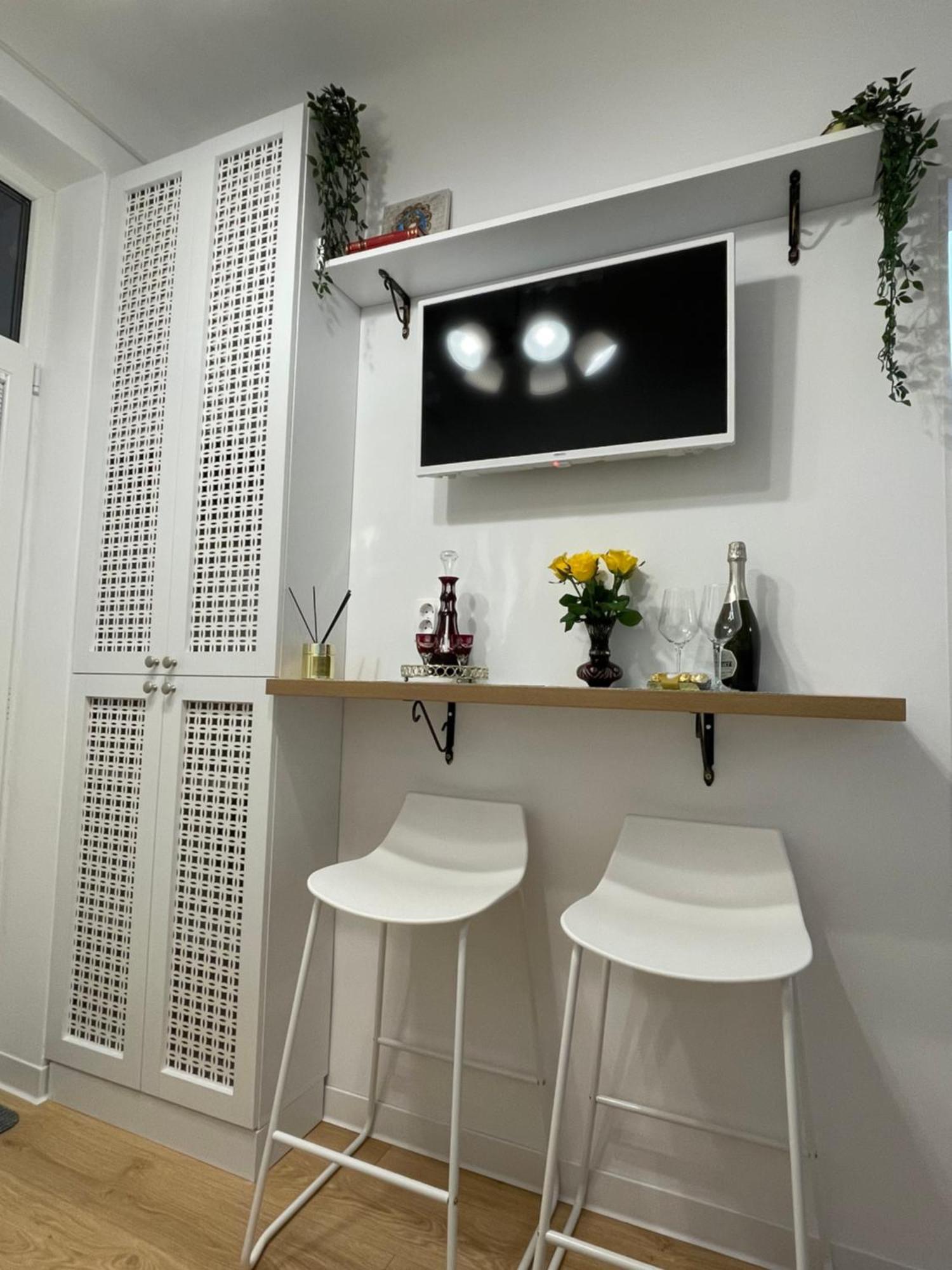 Studio Alice Romana Square Bucareste Exterior foto